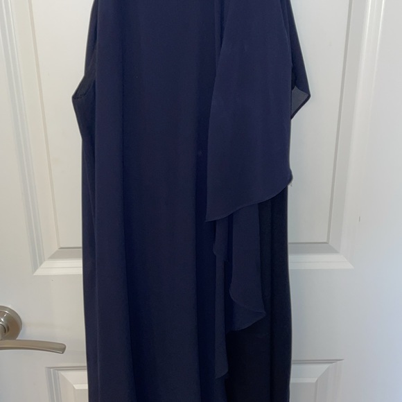 Beautiful mother of the bride navy dress with chiffon overlay. Sz12 - Picture 8 of 8